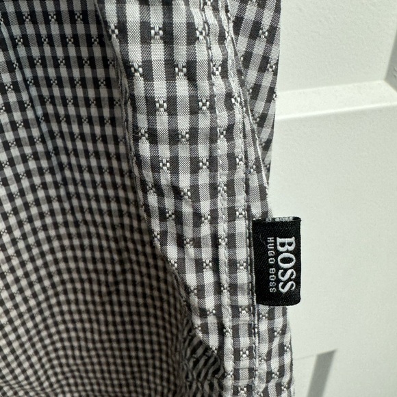 Hugo Boss Men's Regular Fit Lorenzo Button Down Shirt Black and Gray Size XL - Picture 5 of 8